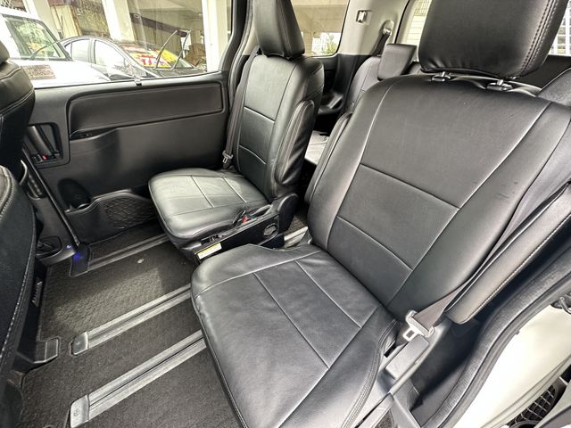 Toyota ESQUIRE 2016-03 8376-8