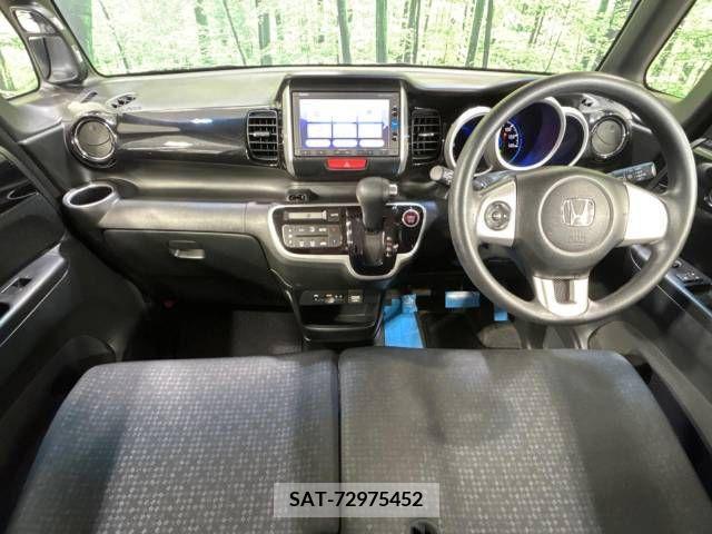 Honda N BOX CUSTOM 2016-08 246596-1