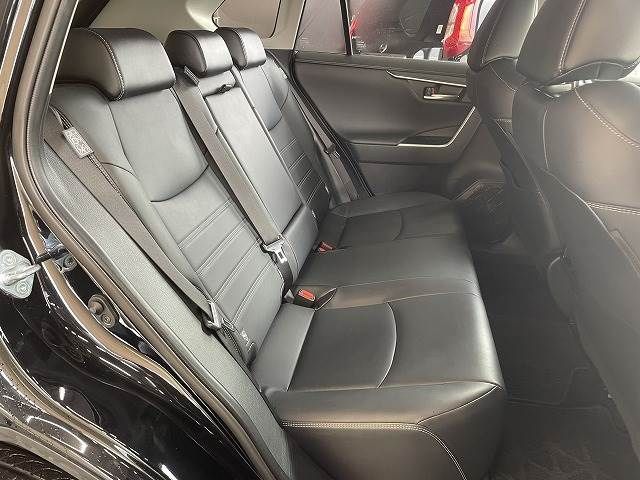 Toyota RAV4 2020-10 8694-5