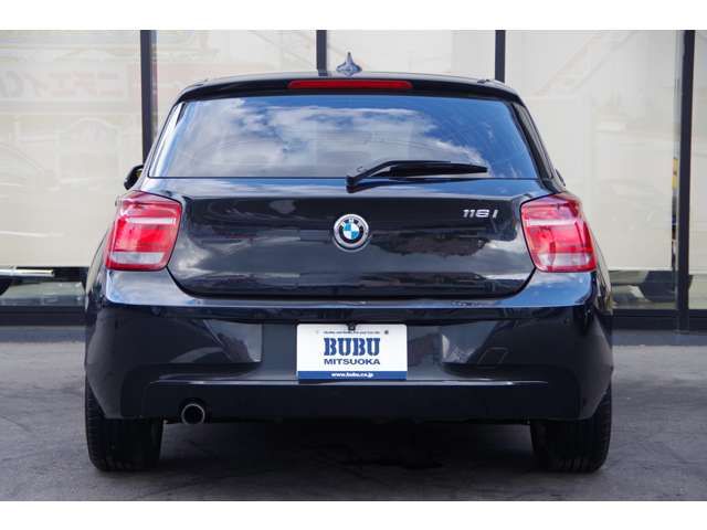 Bmw 1 SERIES 2013-06 1140-6