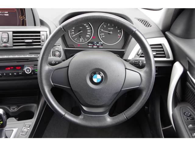 Bmw 1 SERIES 2013-06 1140-9