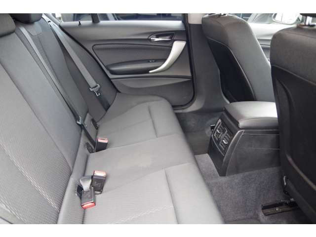 Bmw 1 SERIES 2013-06 1140-5