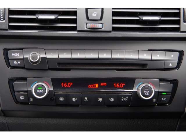 Bmw 1 SERIES 2013-06 1140-11