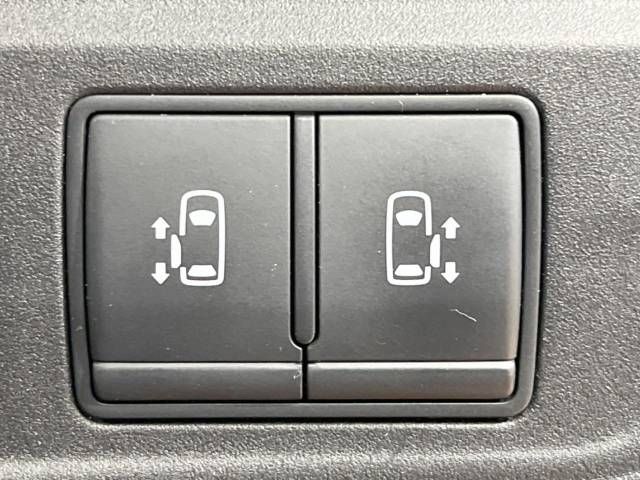 Nissan SERENA 2018-08 193683-8