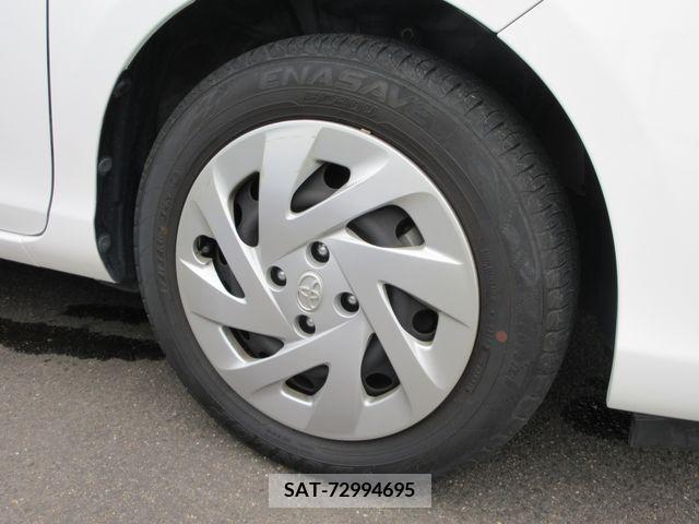 Toyota AQUA 2017-04 337612-18