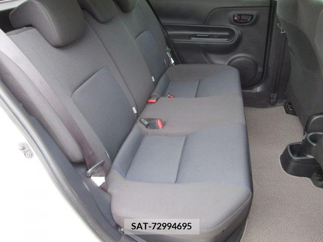 Toyota AQUA 2017-04 337612-14