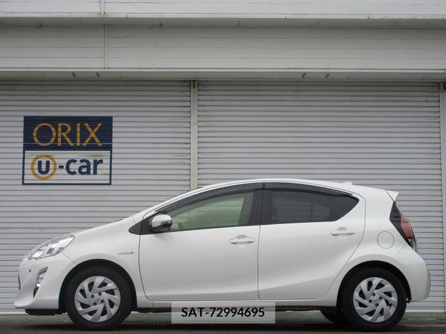 Toyota AQUA 2017-04 337612-22