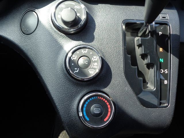 Toyota SIENTA 2019-07 1197-10