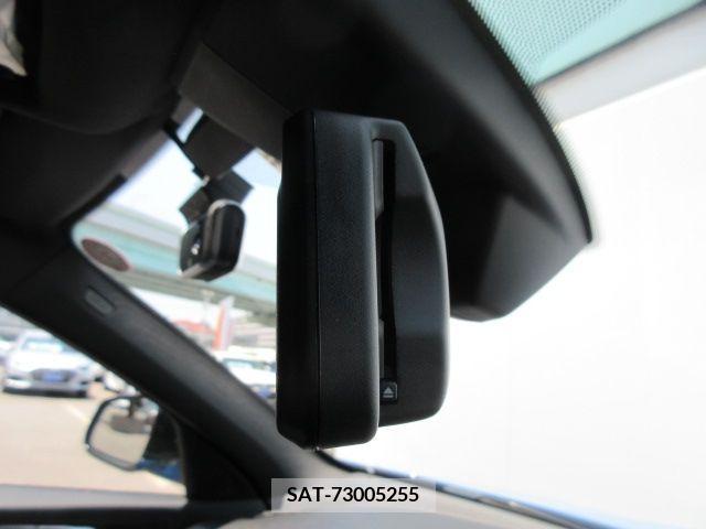 Bmw 1 SERIES 2021-05 261842-17