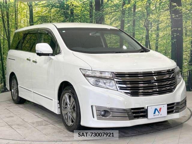 Nissan ELGRAND 2012-08 359727-17