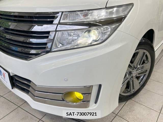 Nissan ELGRAND 2012-08 359727-13
