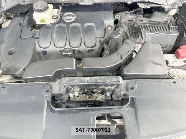 Nissan ELGRAND 2012-08 359727-19