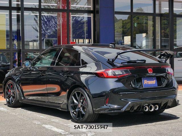 Honda CIVIC 2023-04 236253-5