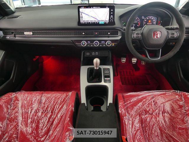 Honda CIVIC 2023-04 236253-2