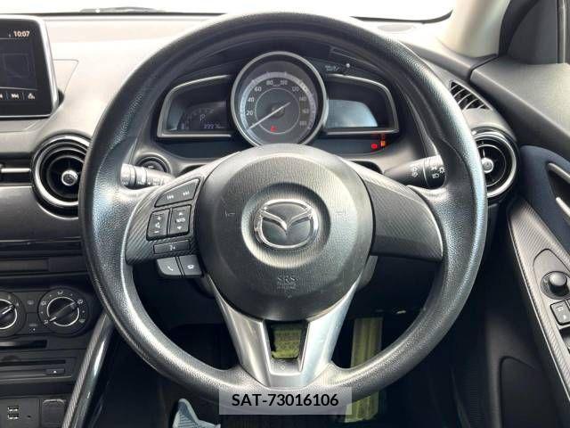 Mazda DEMIO 2015-05 352408-8