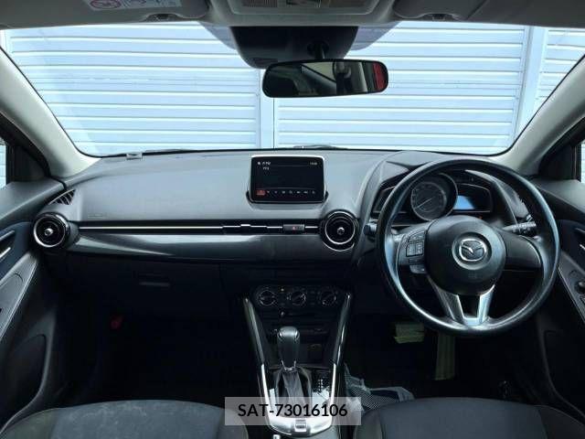Mazda DEMIO 2015-05 352408-1