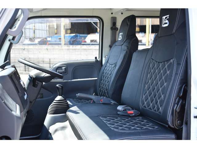 Isuzu ELF TRUCK 2016-04 18317-11