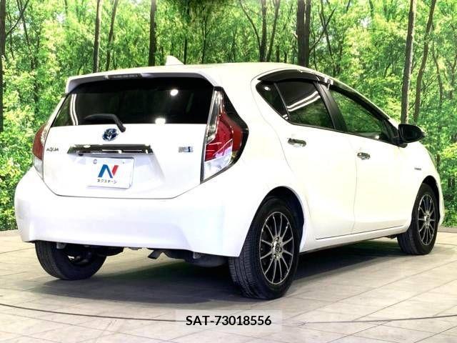 Toyota AQUA 2016-10 292087-17