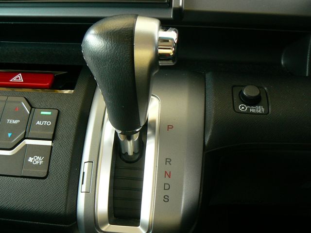 Honda e 2014-01 16364-10