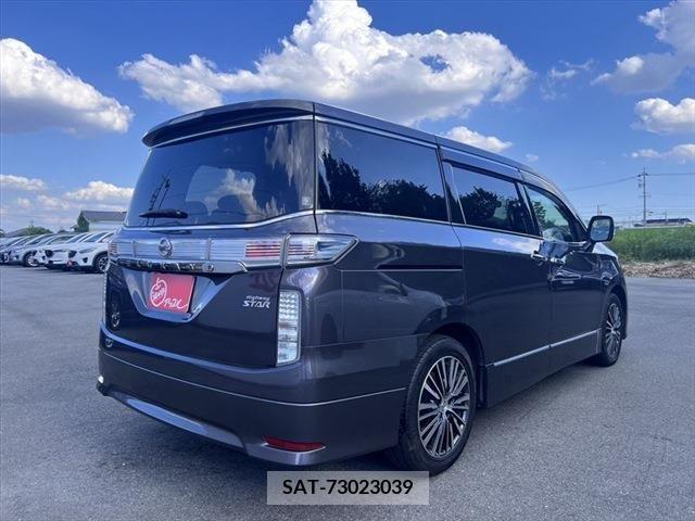 Nissan ELGRAND 2016-07 384335-18