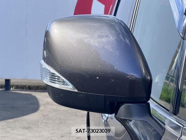 Nissan ELGRAND 2016-07 384335-26
