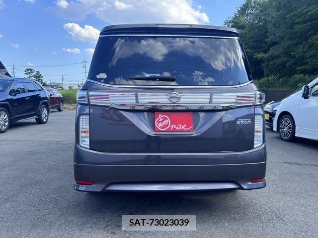 Nissan ELGRAND 2016-07 384335-17