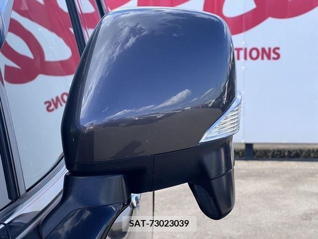Nissan ELGRAND 2016-07 384335-25