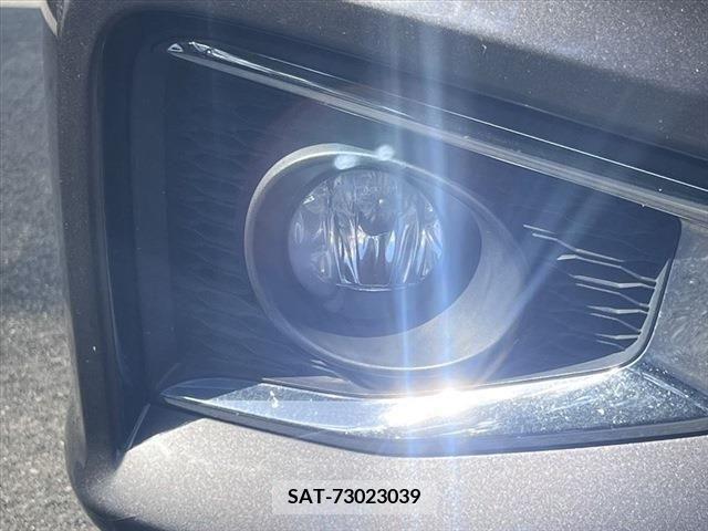 Nissan ELGRAND 2016-07 384335-24