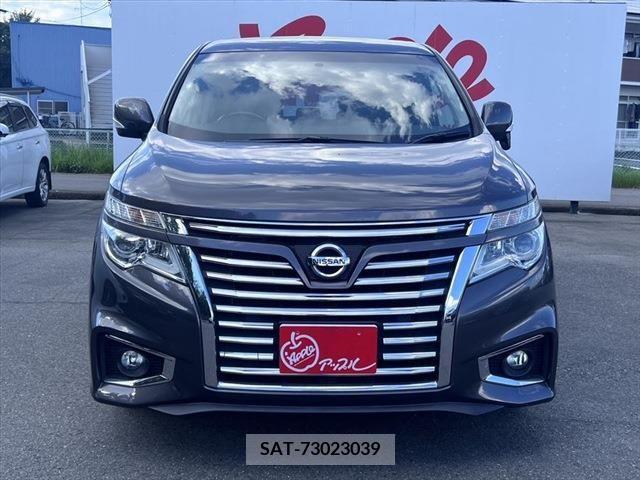 Nissan ELGRAND 2016-07 384335-14
