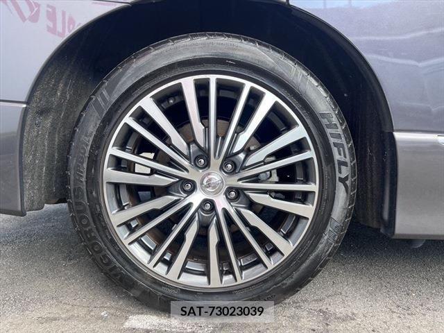 Nissan ELGRAND 2016-07 384335-27
