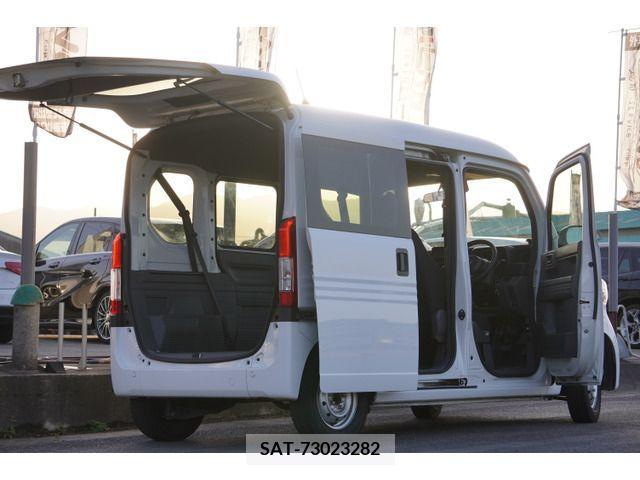 Honda N-VAN 2020-01 232597-11