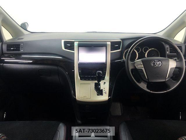 Toyota VELLFIRE 2014-02 209667-1