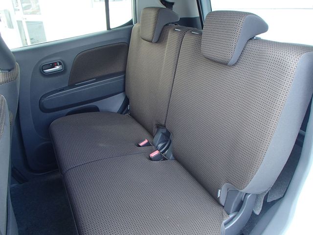 Suzuki MR WAGON 2013-01 6968-9