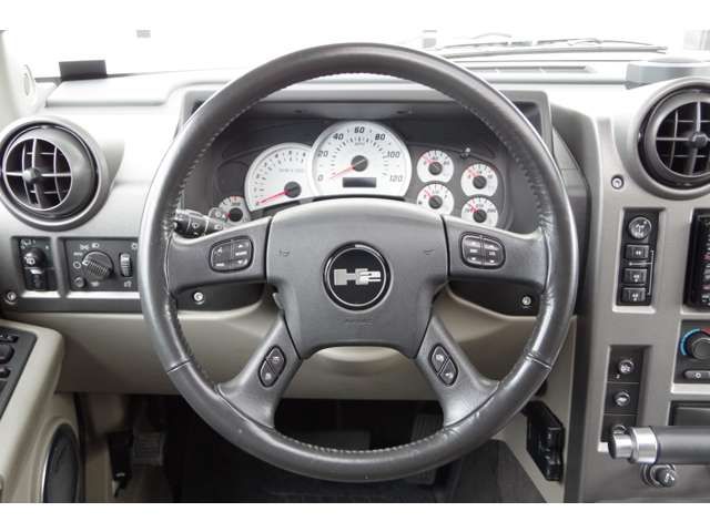 Hummer H2 2005-04 2488-9