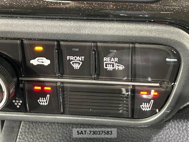 Honda N BOX CUSTOM 2020-04 365032-7