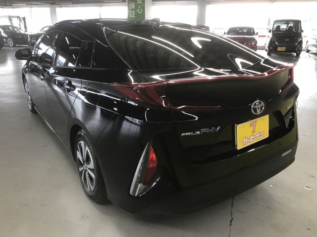 Toyota PRIUS PHV 2017-07 186652-7