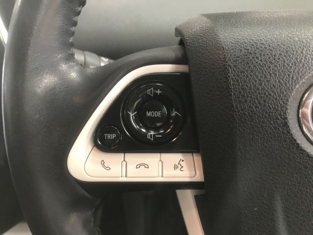 Toyota PRIUS PHV 2017-07 186652-17