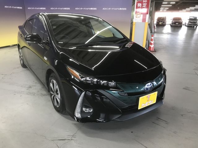 Toyota PRIUS PHV 2017-07 186652-3