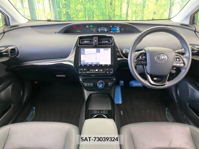 Toyota PRIUS 2021-09 366374-1