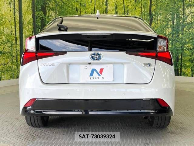 Toyota PRIUS 2021-09 366374-15