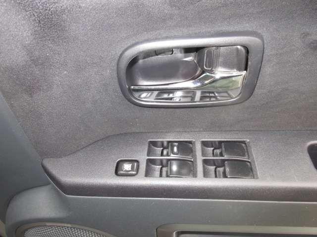 Mitsubishi DELICA D5 2007-09 183164-11