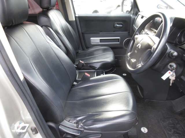 Mitsubishi DELICA D5 2007-09 183164-13