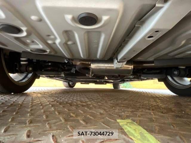 Toyota VOXY 2018-03 378481-18