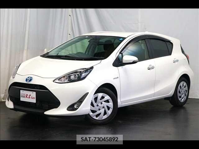 Toyota AQUA 2017-12 385687-0