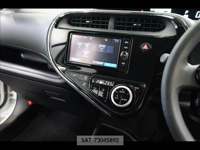 Toyota AQUA 2017-12 385687-10