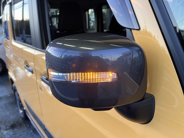 Suzuki SPACIA 2019-04 187218-22