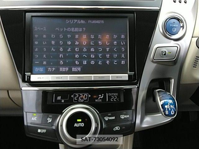 Toyota PRIUS ALPHA 2016-01 282475-8