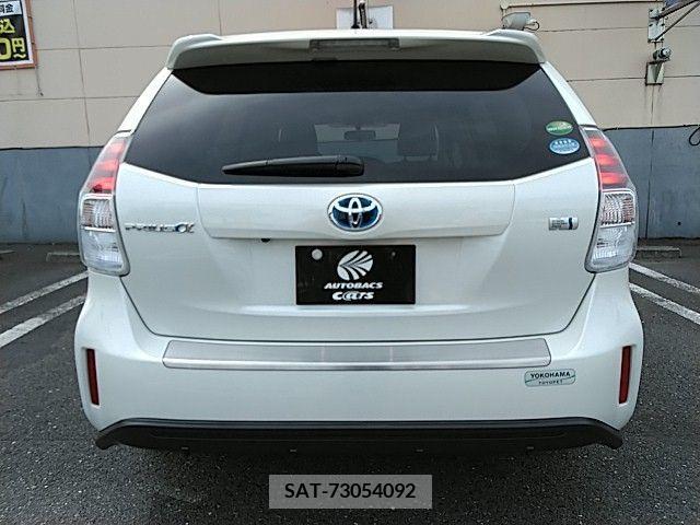 Toyota PRIUS ALPHA 2016-01 282475-4
