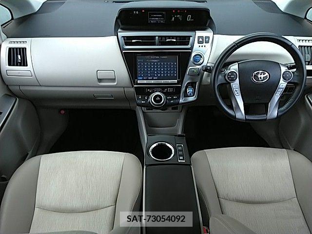 Toyota PRIUS ALPHA 2016-01 282475-1