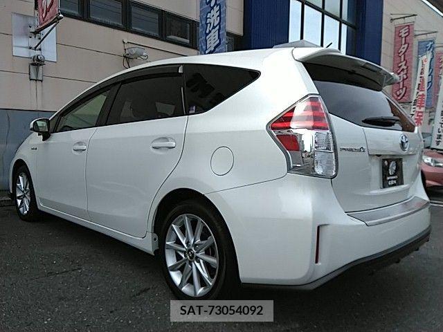 Toyota PRIUS ALPHA 2016-01 282475-17